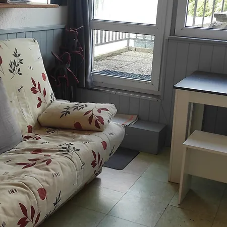 شقة Paisible Au Dernier Etage Pour 4 Pers Avec Vue A Super Besse - Fr-1-814-159 Vassiviere (Puy de Dome)