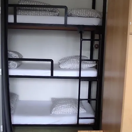 Paisible Au Dernier Etage Pour 4 Pers Avec Vue A Super Besse - Fr-1-814-159 Vassiviere (Puy de Dome)