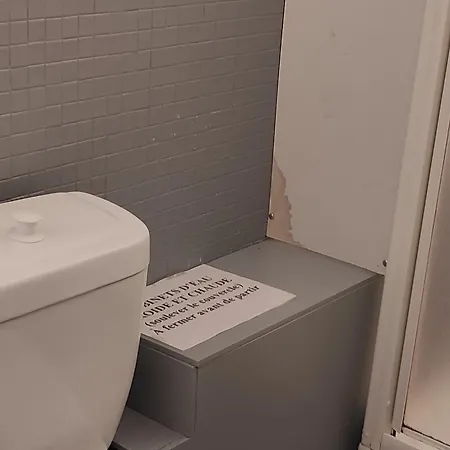 شقة Paisible Au Dernier Etage Pour 4 Pers Avec Vue A Super Besse - Fr-1-814-159 *