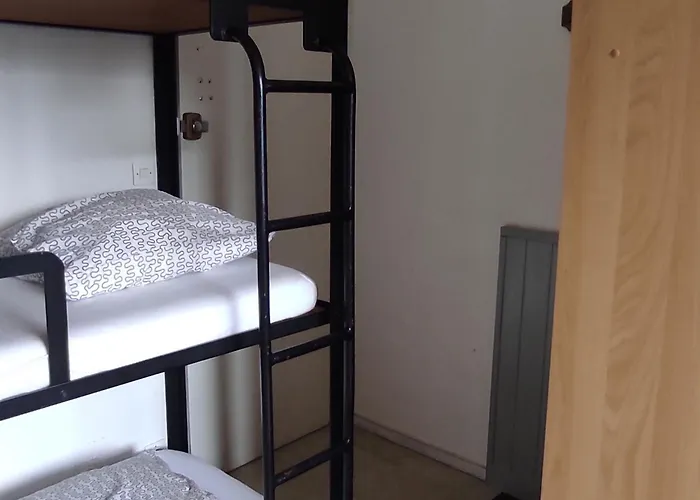 Appartement Vue Montagne, Parking Inclus, 4 Personnes - Fr-1-814-159 Super-Besse